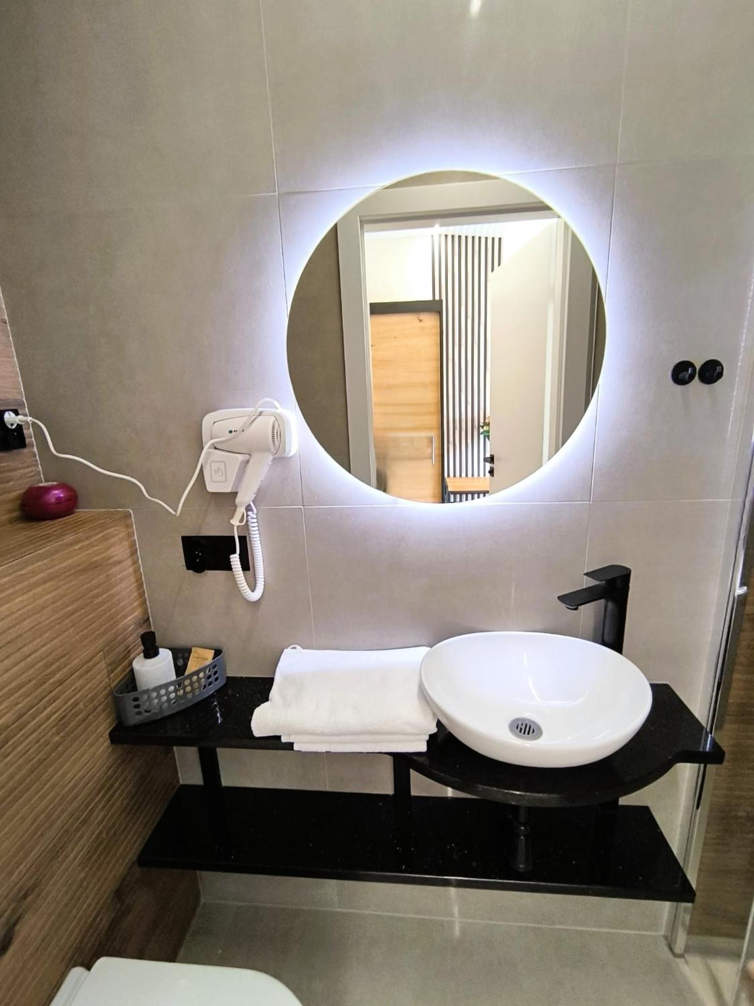 Apartment Restauracja Dajana Bełchatów